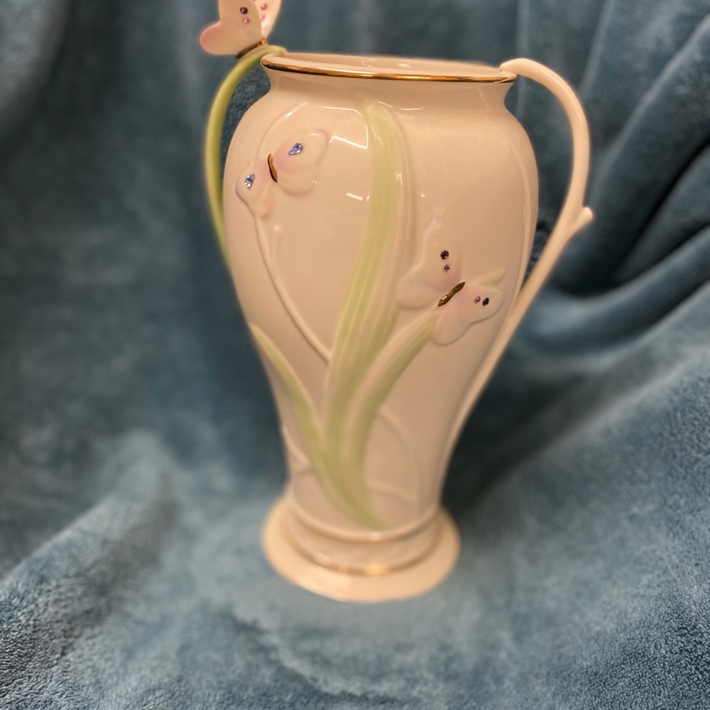 Lenox- Jeweled Butterfly Vase 2001